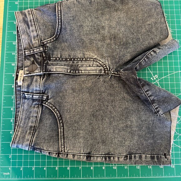 Ripton Black Acid Cutoff Jean Shorts (Jorts), Women's 24 - Picture 5 of 6